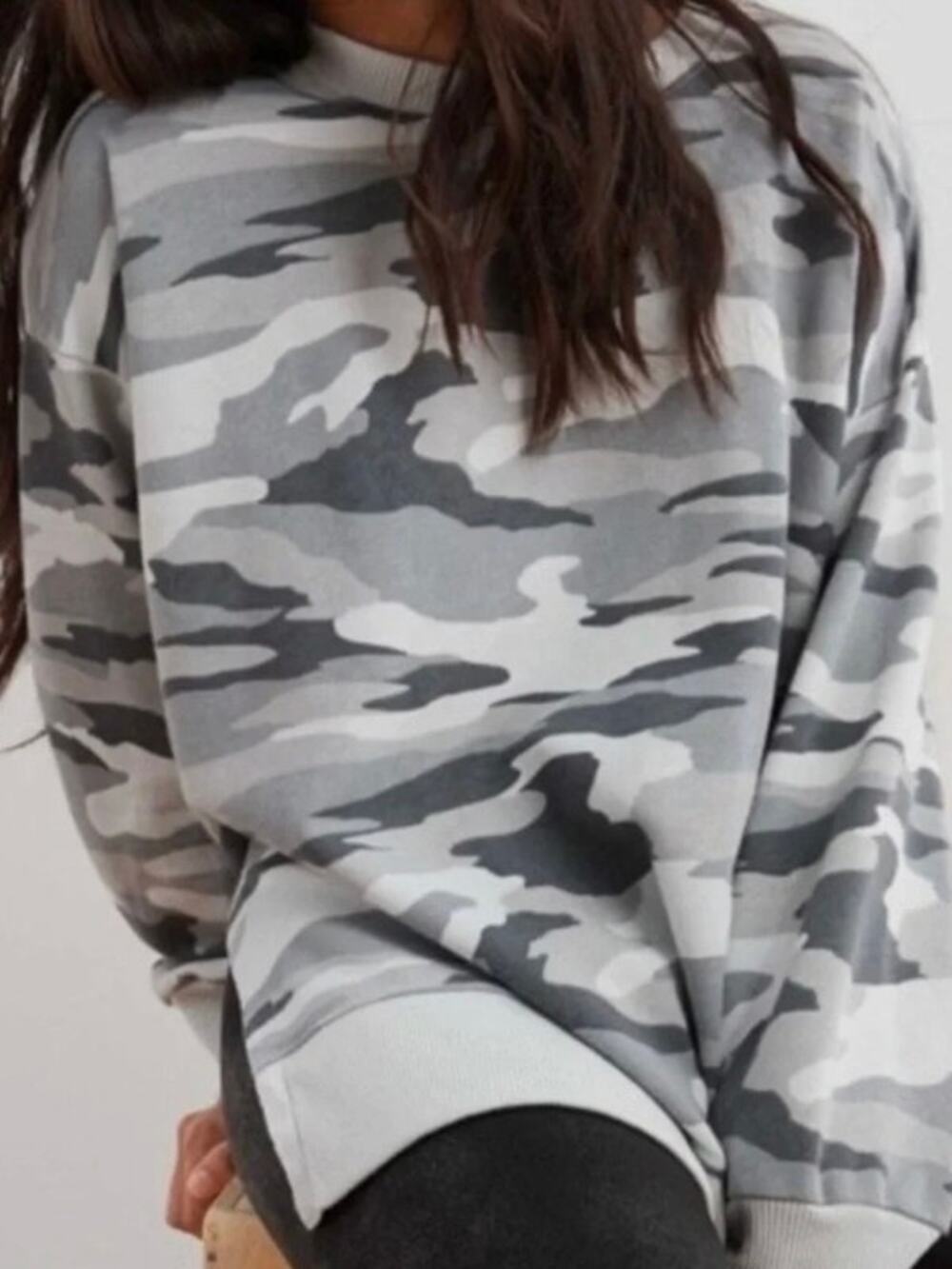 Aerie Women's Oversized Crewneck Camo Sweatshirt Side Slits Gray Medium